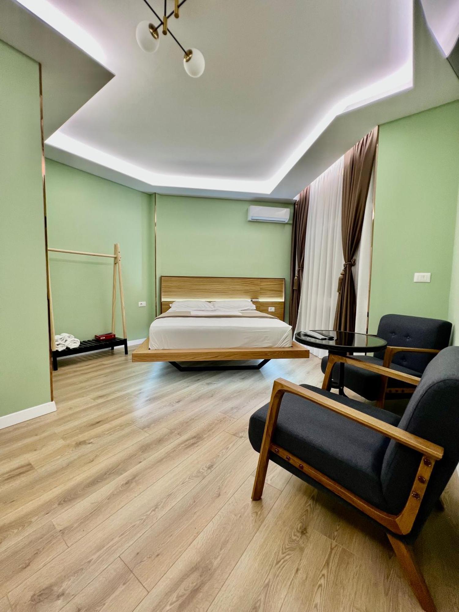Spiranca Luxury Suites Tirana Bagian luar foto
