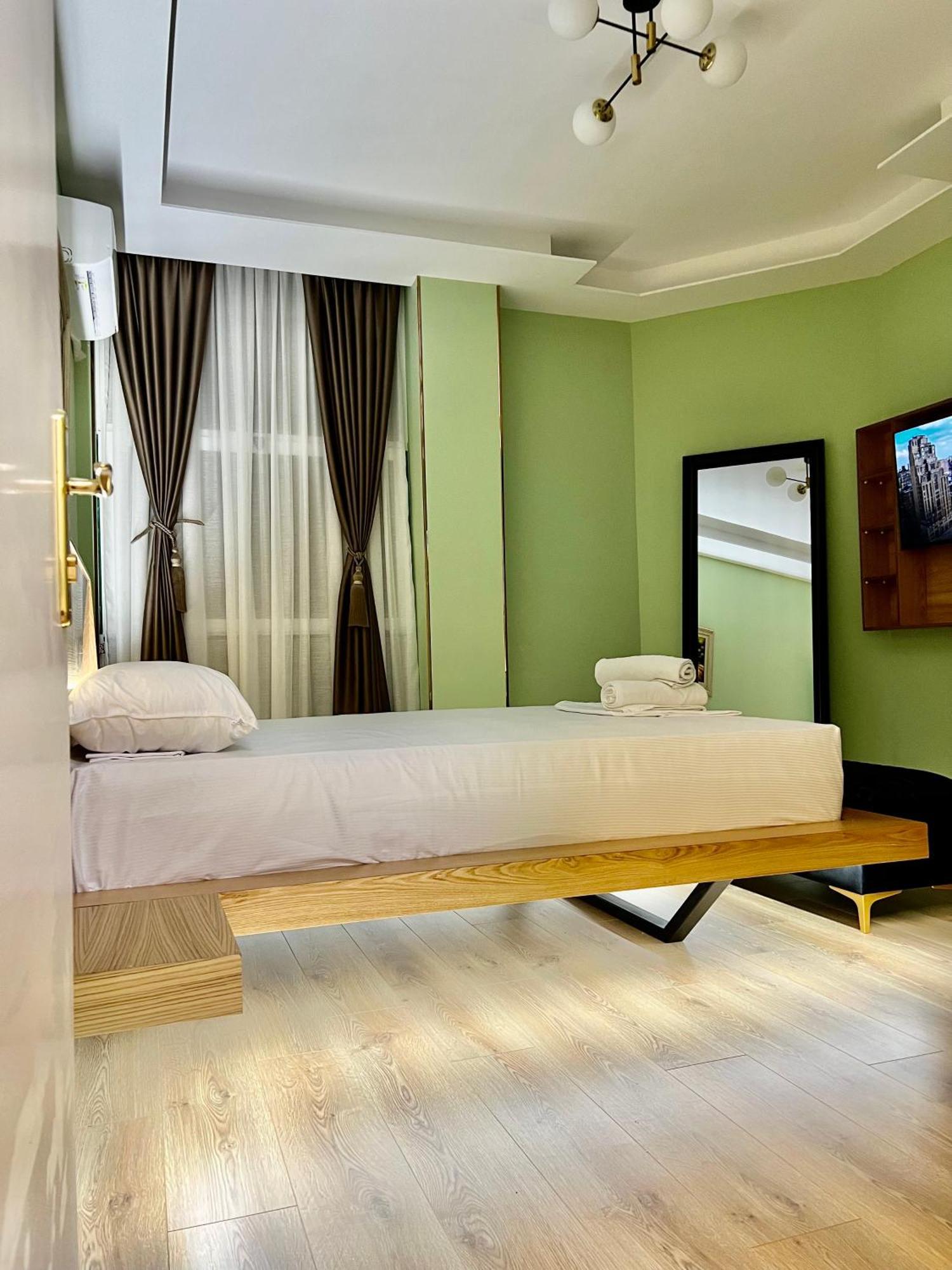 Spiranca Luxury Suites Tirana Bagian luar foto