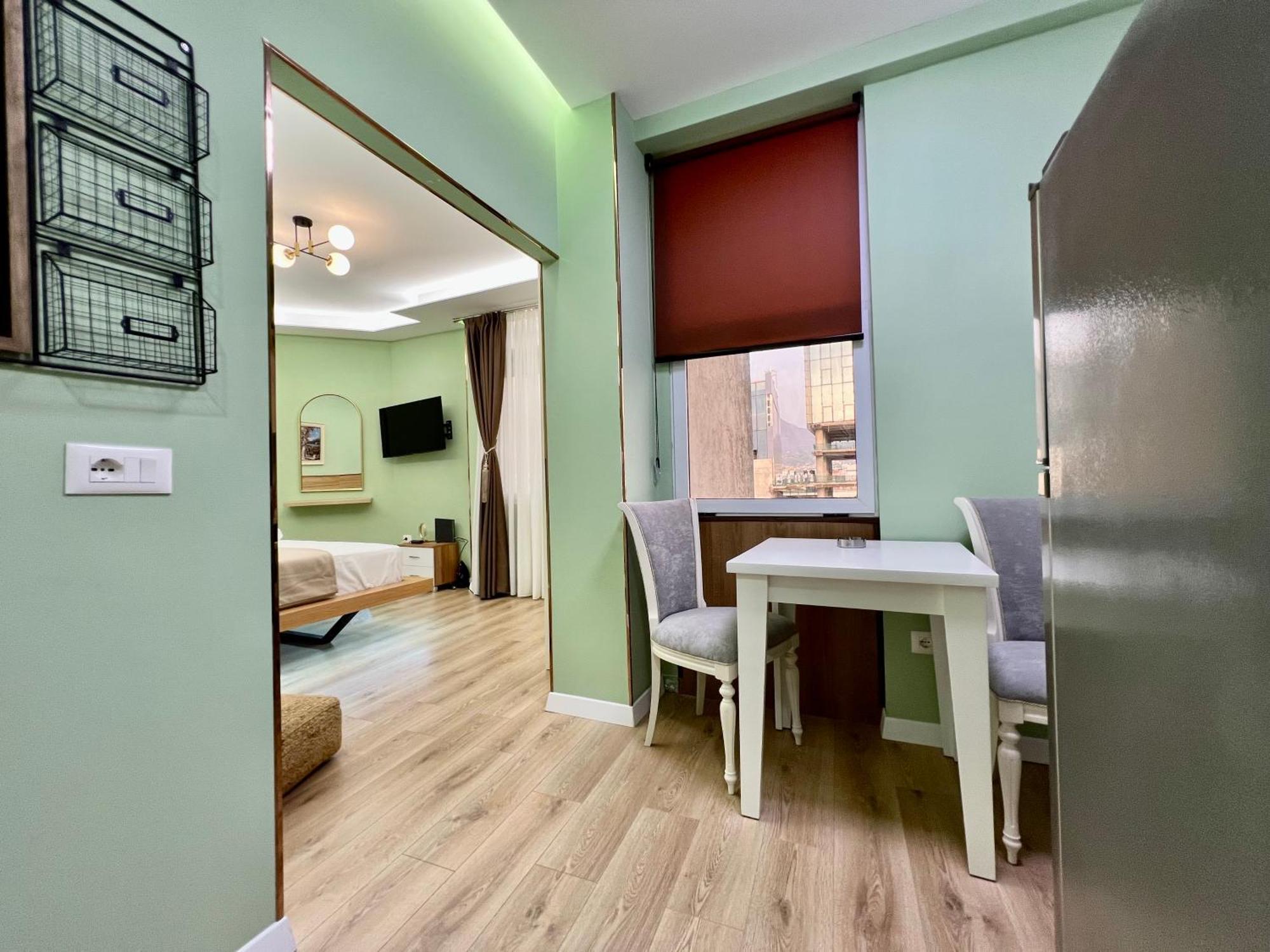 Spiranca Luxury Suites Tirana Bagian luar foto