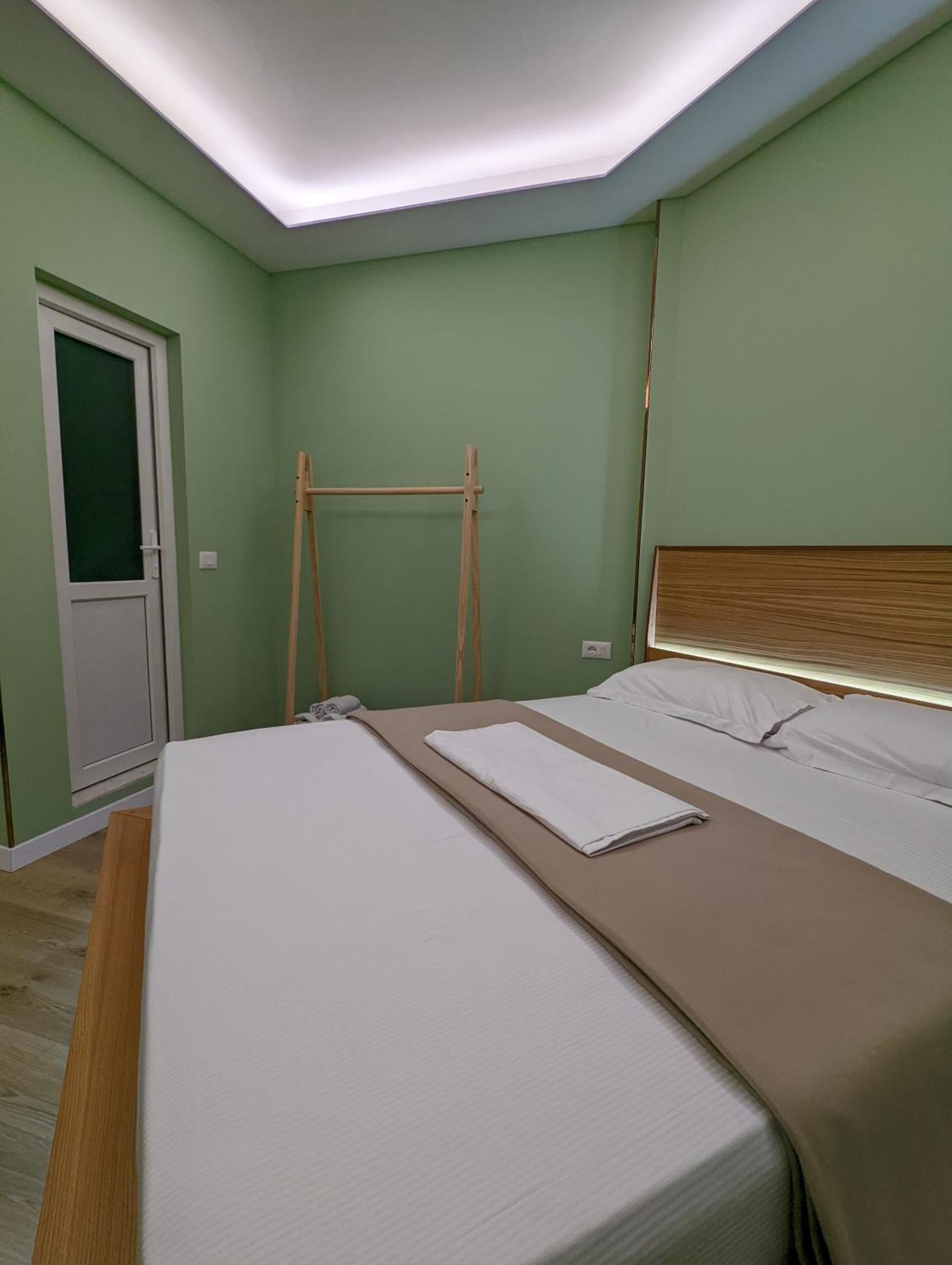 Spiranca Luxury Suites Tirana Bagian luar foto